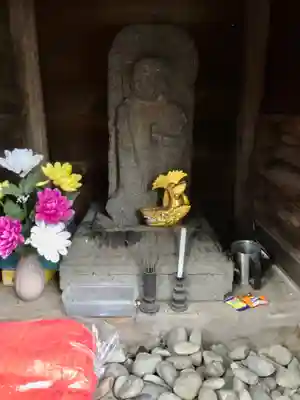 白旗神社（品濃白旗神社）の仏像