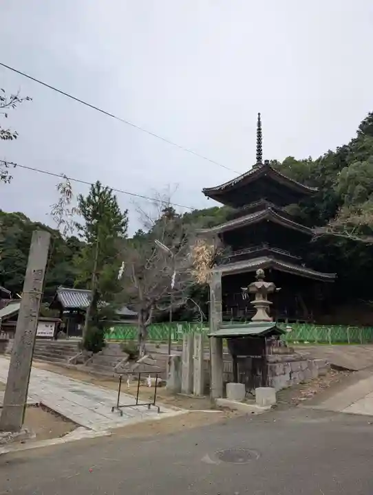 五流尊瀧院(岡山県)