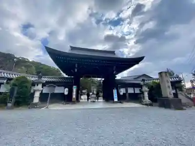 京都乃木神社の山門・神門