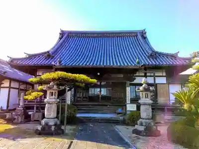 善導寺の本殿・本堂