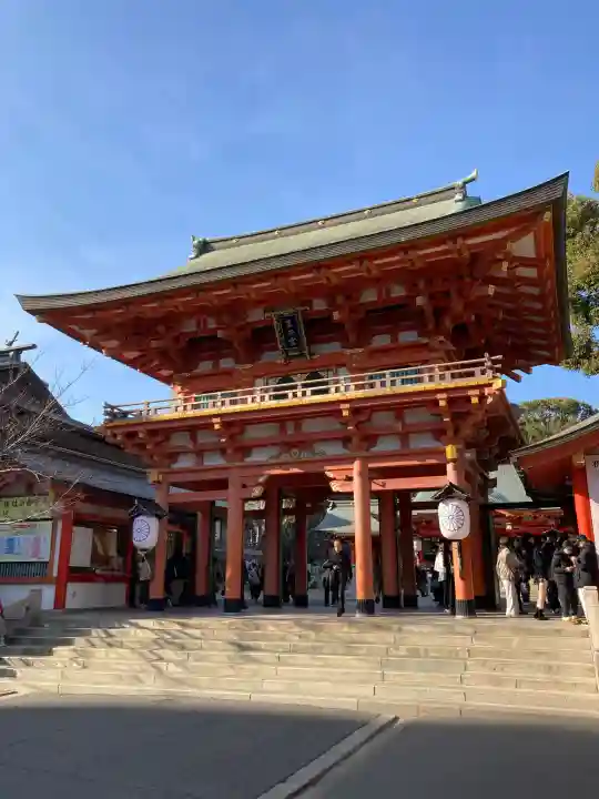 生田神社の{uncategorized: "未分類", other: "その他", undefined: "問題あり", building: "その他建物", grave: "お墓", sacred_gate: "鳥居", guardian: "狛犬", statue: "像", buddha: "仏像", history: "歴史", nature: "自然", garden: "庭園", animal: "動物", pagoda: "塔", temizu: "手水舎", mountain_gate: "山門・神門", sanctuary: "本殿・本堂", subordinate: "末社・摂社", art: "芸術", scenery: "景色", jizo: "地蔵", ema: "絵馬", goshuin: "御朱印", omikuji: "おみくじ", items: "授与品その他", amulet: "お守り", goshuincho: "御朱印帳", eats: "食事", festival: "お祭り", votive_dance: "神楽", shichigosan: "七五三参", wedding: "結婚式", experience: "体験その他", initially: "初詣", around: "周辺", anti_infection: "感染症対策"}