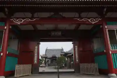 井戸寺の山門・神門