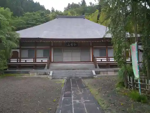 長楽寺の本殿・本堂