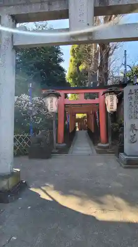 花園稲荷神社の鳥居