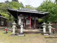 東大寺 不動堂の{uncategorized: "未分類", other: "その他", undefined: "問題あり", building: "その他建物", grave: "お墓", sacred_gate: "鳥居", guardian: "狛犬", statue: "像", buddha: "仏像", history: "歴史", nature: "自然", garden: "庭園", animal: "動物", pagoda: "塔", temizu: "手水舎", mountain_gate: "山門・神門", sanctuary: "本殿・本堂", subordinate: "末社・摂社", art: "芸術", scenery: "景色", jizo: "地蔵", ema: "絵馬", goshuin: "御朱印", omikuji: "おみくじ", items: "授与品その他", amulet: "お守り", goshuincho: "御朱印帳", eats: "食事", festival: "お祭り", votive_dance: "神楽", shichigosan: "七五三参", wedding: "結婚式", experience: "体験その他", initially: "初詣", around: "周辺", anti_infection: "感染症対策"}