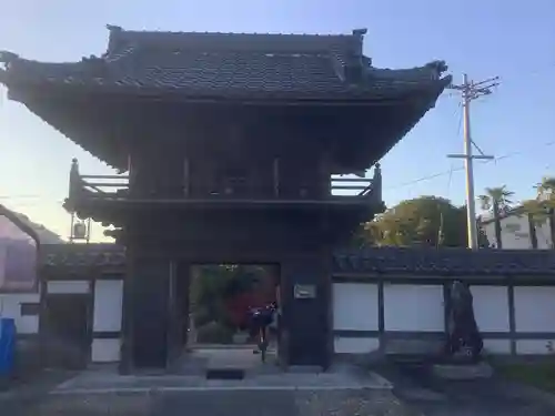 阿弥陀寺の山門・神門