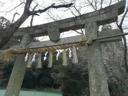 八幡神社の鳥居