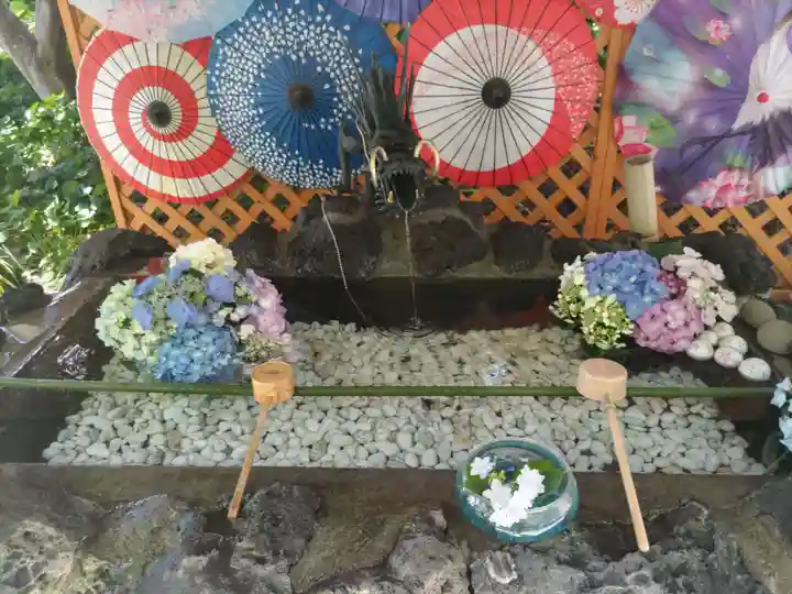 虻田神社の手水舎