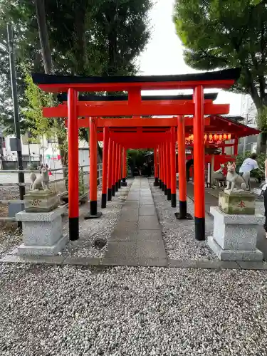 蛇窪神社の{uncategorized: "未分類", other: "その他", undefined: "問題あり", building: "その他建物", grave: "お墓", sacred_gate: "鳥居", guardian: "狛犬", statue: "像", buddha: "仏像", history: "歴史", nature: "自然", garden: "庭園", animal: "動物", pagoda: "塔", temizu: "手水舎", mountain_gate: "山門・神門", sanctuary: "本殿・本堂", subordinate: "末社・摂社", art: "芸術", scenery: "景色", jizo: "地蔵", ema: "絵馬", goshuin: "御朱印", omikuji: "おみくじ", items: "授与品その他", amulet: "お守り", goshuincho: "御朱印帳", eats: "食事", festival: "お祭り", votive_dance: "神楽", shichigosan: "七五三参", wedding: "結婚式", experience: "体験その他", initially: "初詣", around: "周辺", anti_infection: "感染症対策"}