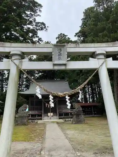 小林瀧尾神社の鳥居