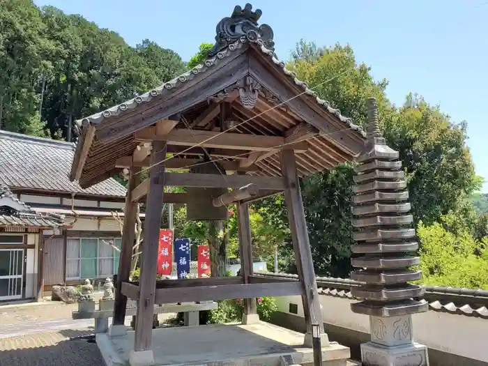 桂谷寺の建物その他