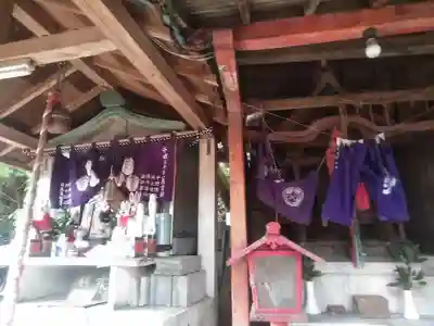 中司孫太郎稲荷神社の末社・摂社