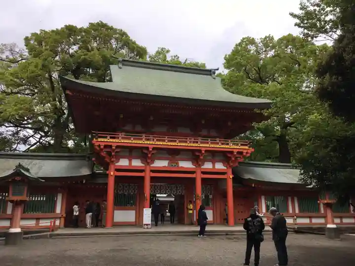 武蔵一宮氷川神社の山門・神門