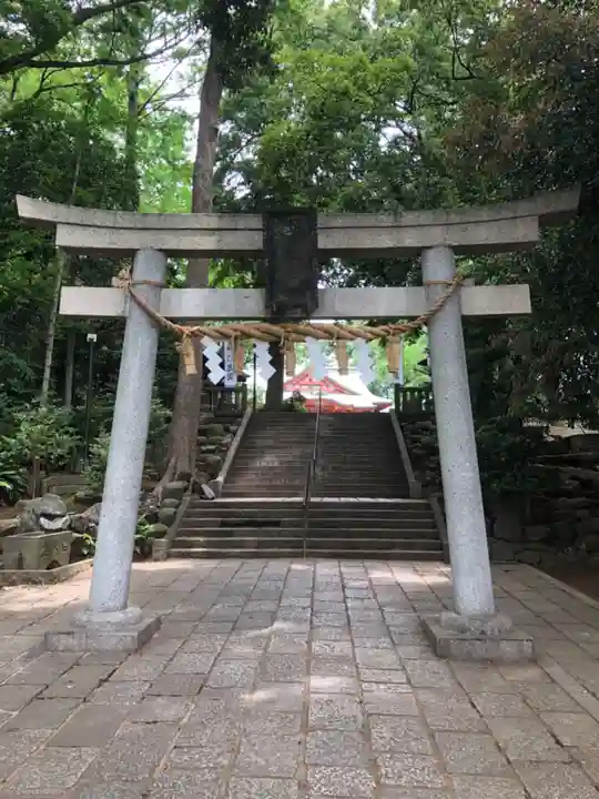 世田谷八幡宮の鳥居