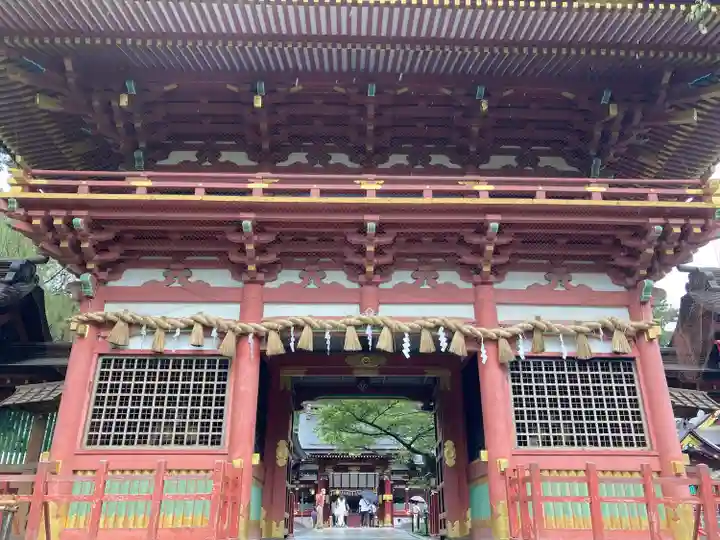 志波彦神社・鹽竈神社の山門・神門