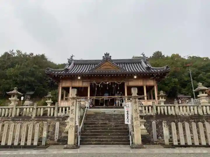 神吉八幡神社の本殿・本堂