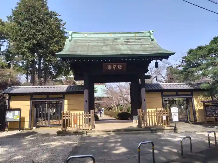 豪徳寺の山門・神門