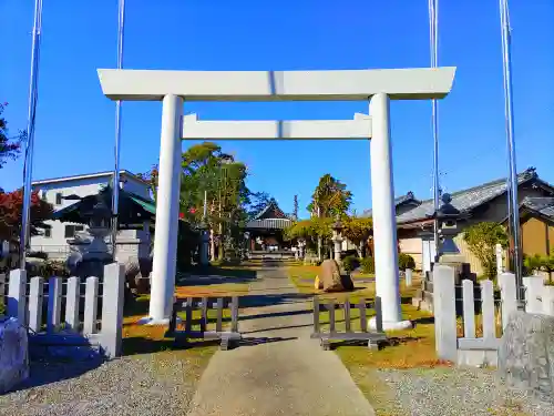 神明神社（上中町長間）の鳥居