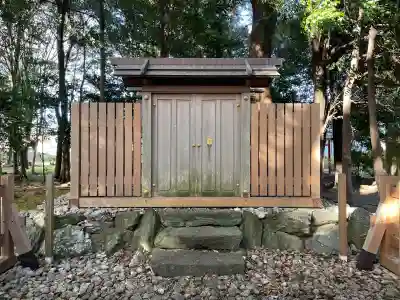 ニ木神社の{uncategorized: "未分類", other: "その他", undefined: "問題あり", building: "その他建物", grave: "お墓", sacred_gate: "鳥居", guardian: "狛犬", statue: "像", buddha: "仏像", history: "歴史", nature: "自然", garden: "庭園", animal: "動物", pagoda: "塔", temizu: "手水舎", mountain_gate: "山門・神門", sanctuary: "本殿・本堂", subordinate: "末社・摂社", art: "芸術", scenery: "景色", jizo: "地蔵", ema: "絵馬", goshuin: "御朱印", omikuji: "おみくじ", items: "授与品その他", amulet: "お守り", goshuincho: "御朱印帳", eats: "食事", festival: "お祭り", votive_dance: "神楽", shichigosan: "七五三参", wedding: "結婚式", experience: "体験その他", initially: "初詣", around: "周辺", anti_infection: "感染症対策"}