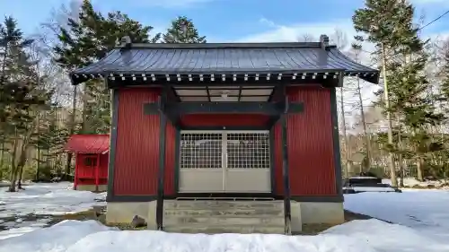 嵐山神社の本殿