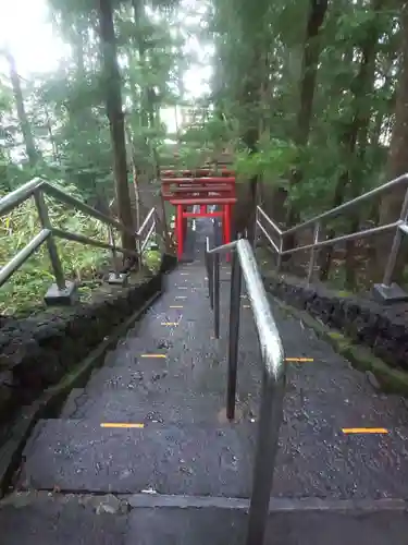 新屋山神社の鳥居