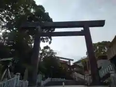 伊勢山皇大神宮の鳥居