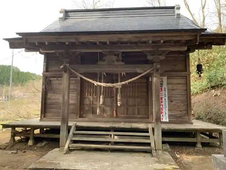 七滝神社の本殿・本堂