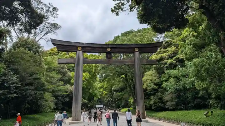 明治神宮の{uncategorized: "未分類", other: "その他", undefined: "問題あり", building: "その他建物", grave: "お墓", sacred_gate: "鳥居", guardian: "狛犬", statue: "像", buddha: "仏像", history: "歴史", nature: "自然", garden: "庭園", animal: "動物", pagoda: "塔", temizu: "手水舎", mountain_gate: "山門・神門", sanctuary: "本殿・本堂", subordinate: "末社・摂社", art: "芸術", scenery: "景色", jizo: "地蔵", ema: "絵馬", goshuin: "御朱印", omikuji: "おみくじ", items: "授与品その他", amulet: "お守り", goshuincho: "御朱印帳", eats: "食事", festival: "お祭り", votive_dance: "神楽", shichigosan: "七五三参", wedding: "結婚式", experience: "体験その他", initially: "初詣", around: "周辺", anti_infection: "感染症対策"}