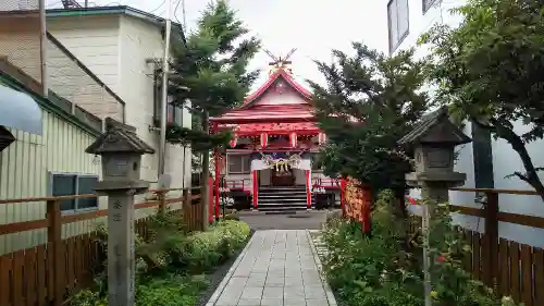 北見稲荷神社の本殿