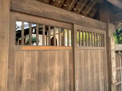 真浄寺の山門・神門