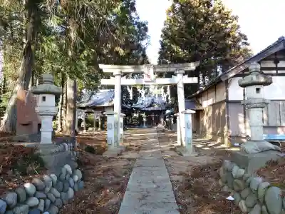 大蔵神社の{uncategorized: "未分類", other: "その他", undefined: "問題あり", building: "その他建物", grave: "お墓", sacred_gate: "鳥居", guardian: "狛犬", statue: "像", buddha: "仏像", history: "歴史", nature: "自然", garden: "庭園", animal: "動物", pagoda: "塔", temizu: "手水舎", mountain_gate: "山門・神門", sanctuary: "本殿・本堂", subordinate: "末社・摂社", art: "芸術", scenery: "景色", jizo: "地蔵", ema: "絵馬", goshuin: "御朱印", omikuji: "おみくじ", items: "授与品その他", amulet: "お守り", goshuincho: "御朱印帳", eats: "食事", festival: "お祭り", votive_dance: "神楽", shichigosan: "七五三参", wedding: "結婚式", experience: "体験その他", initially: "初詣", around: "周辺", anti_infection: "感染症対策"}