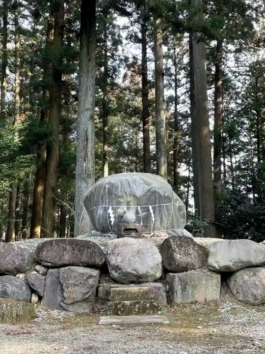 岩戸別神社の{uncategorized: "未分類", other: "その他", undefined: "問題あり", building: "その他建物", grave: "お墓", sacred_gate: "鳥居", guardian: "狛犬", statue: "像", buddha: "仏像", history: "歴史", nature: "自然", garden: "庭園", animal: "動物", pagoda: "塔", temizu: "手水舎", mountain_gate: "山門・神門", sanctuary: "本殿・本堂", subordinate: "末社・摂社", art: "芸術", scenery: "景色", jizo: "地蔵", ema: "絵馬", goshuin: "御朱印", omikuji: "おみくじ", items: "授与品その他", amulet: "お守り", goshuincho: "御朱印帳", eats: "食事", festival: "お祭り", votive_dance: "神楽", shichigosan: "七五三参", wedding: "結婚式", experience: "体験その他", initially: "初詣", around: "周辺", anti_infection: "感染症対策"}