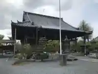 穴太寺の本殿・本堂