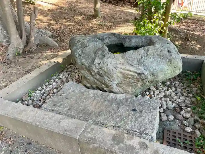 伊勢社の{uncategorized: "未分類", other: "その他", undefined: "問題あり", building: "その他建物", grave: "お墓", sacred_gate: "鳥居", guardian: "狛犬", statue: "像", buddha: "仏像", history: "歴史", nature: "自然", garden: "庭園", animal: "動物", pagoda: "塔", temizu: "手水舎", mountain_gate: "山門・神門", sanctuary: "本殿・本堂", subordinate: "末社・摂社", art: "芸術", scenery: "景色", jizo: "地蔵", ema: "絵馬", goshuin: "御朱印", omikuji: "おみくじ", items: "授与品その他", amulet: "お守り", goshuincho: "御朱印帳", eats: "食事", festival: "お祭り", votive_dance: "神楽", shichigosan: "七五三参", wedding: "結婚式", experience: "体験その他", initially: "初詣", around: "周辺", anti_infection: "感染症対策"}