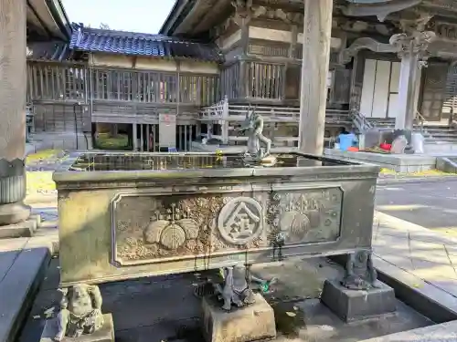 高龍寺の{uncategorized: "未分類", other: "その他", undefined: "問題あり", building: "その他建物", grave: "お墓", sacred_gate: "鳥居", guardian: "狛犬", statue: "像", buddha: "仏像", history: "歴史", nature: "自然", garden: "庭園", animal: "動物", pagoda: "塔", temizu: "手水舎", mountain_gate: "山門・神門", sanctuary: "本殿・本堂", subordinate: "末社・摂社", art: "芸術", scenery: "景色", jizo: "地蔵", ema: "絵馬", goshuin: "御朱印", omikuji: "おみくじ", items: "授与品その他", amulet: "お守り", goshuincho: "御朱印帳", eats: "食事", festival: "お祭り", votive_dance: "神楽", shichigosan: "七五三参", wedding: "結婚式", experience: "体験その他", initially: "初詣", around: "周辺", anti_infection: "感染症対策"}