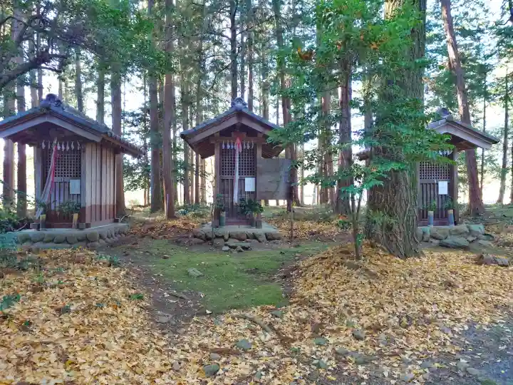 鎌形八幡神社の{uncategorized: "未分類", other: "その他", undefined: "問題あり", building: "その他建物", grave: "お墓", sacred_gate: "鳥居", guardian: "狛犬", statue: "像", buddha: "仏像", history: "歴史", nature: "自然", garden: "庭園", animal: "動物", pagoda: "塔", temizu: "手水舎", mountain_gate: "山門・神門", sanctuary: "本殿・本堂", subordinate: "末社・摂社", art: "芸術", scenery: "景色", jizo: "地蔵", ema: "絵馬", goshuin: "御朱印", omikuji: "おみくじ", items: "授与品その他", amulet: "お守り", goshuincho: "御朱印帳", eats: "食事", festival: "お祭り", votive_dance: "神楽", shichigosan: "七五三参", wedding: "結婚式", experience: "体験その他", initially: "初詣", around: "周辺", anti_infection: "感染症対策"}
