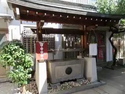 三河稲荷神社の手水舎