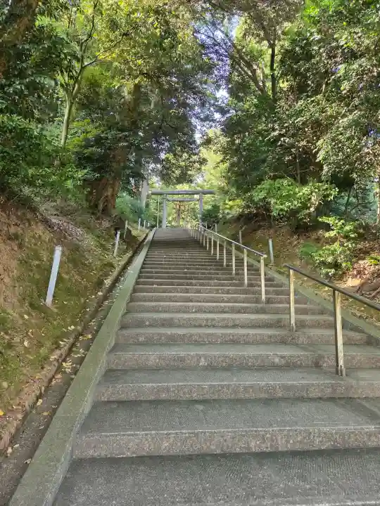 気多神社の{uncategorized: "未分類", other: "その他", undefined: "問題あり", building: "その他建物", grave: "お墓", sacred_gate: "鳥居", guardian: "狛犬", statue: "像", buddha: "仏像", history: "歴史", nature: "自然", garden: "庭園", animal: "動物", pagoda: "塔", temizu: "手水舎", mountain_gate: "山門・神門", sanctuary: "本殿・本堂", subordinate: "末社・摂社", art: "芸術", scenery: "景色", jizo: "地蔵", ema: "絵馬", goshuin: "御朱印", omikuji: "おみくじ", items: "授与品その他", amulet: "お守り", goshuincho: "御朱印帳", eats: "食事", festival: "お祭り", votive_dance: "神楽", shichigosan: "七五三参", wedding: "結婚式", experience: "体験その他", initially: "初詣", around: "周辺", anti_infection: "感染症対策"}