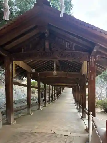 吉備津神社の{uncategorized: "未分類", other: "その他", undefined: "問題あり", building: "その他建物", grave: "お墓", sacred_gate: "鳥居", guardian: "狛犬", statue: "像", buddha: "仏像", history: "歴史", nature: "自然", garden: "庭園", animal: "動物", pagoda: "塔", temizu: "手水舎", mountain_gate: "山門・神門", sanctuary: "本殿・本堂", subordinate: "末社・摂社", art: "芸術", scenery: "景色", jizo: "地蔵", ema: "絵馬", goshuin: "御朱印", omikuji: "おみくじ", items: "授与品その他", amulet: "お守り", goshuincho: "御朱印帳", eats: "食事", festival: "お祭り", votive_dance: "神楽", shichigosan: "七五三参", wedding: "結婚式", experience: "体験その他", initially: "初詣", around: "周辺", anti_infection: "感染症対策"}