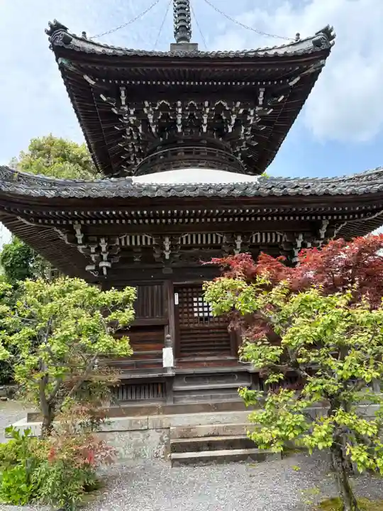 穴太寺の塔