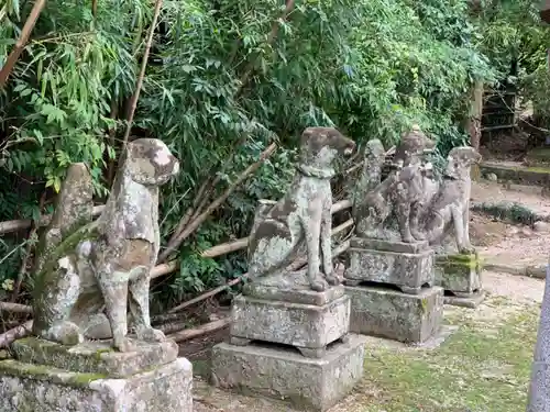 松江城山稲荷神社の狛犬