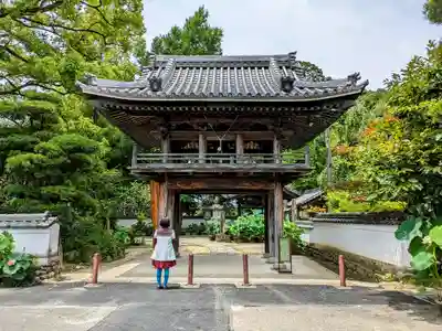 随応院(不遠寺隨應院)の山門・神門