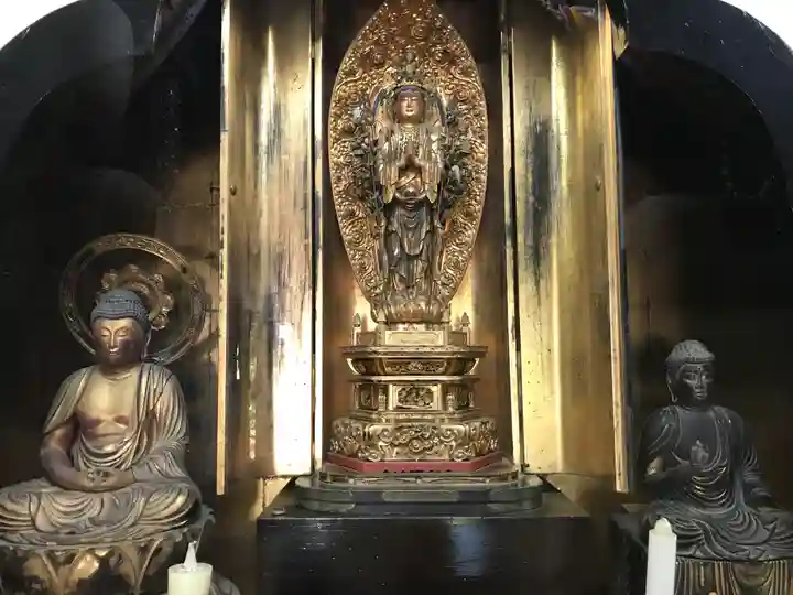 清行院 深堀観音堂の仏像