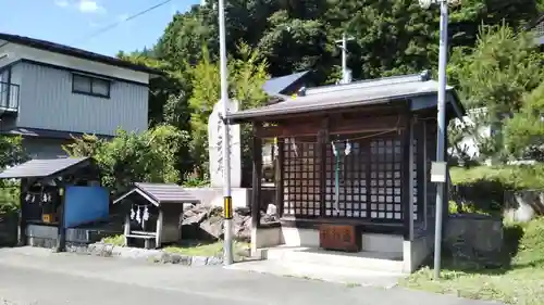 浅岸薬師神社の末社