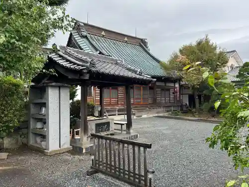 関雲山長福寺の本殿・本堂