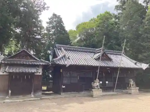 岩壷神社の本殿・本堂