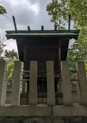 神明社（東お宮）の{uncategorized: "未分類", other: "その他", undefined: "問題あり", building: "その他建物", grave: "お墓", sacred_gate: "鳥居", guardian: "狛犬", statue: "像", buddha: "仏像", history: "歴史", nature: "自然", garden: "庭園", animal: "動物", pagoda: "塔", temizu: "手水舎", mountain_gate: "山門・神門", sanctuary: "本殿・本堂", subordinate: "末社・摂社", art: "芸術", scenery: "景色", jizo: "地蔵", ema: "絵馬", goshuin: "御朱印", omikuji: "おみくじ", items: "授与品その他", amulet: "お守り", goshuincho: "御朱印帳", eats: "食事", festival: "お祭り", votive_dance: "神楽", shichigosan: "七五三参", wedding: "結婚式", experience: "体験その他", initially: "初詣", around: "周辺", anti_infection: "感染症対策"}
