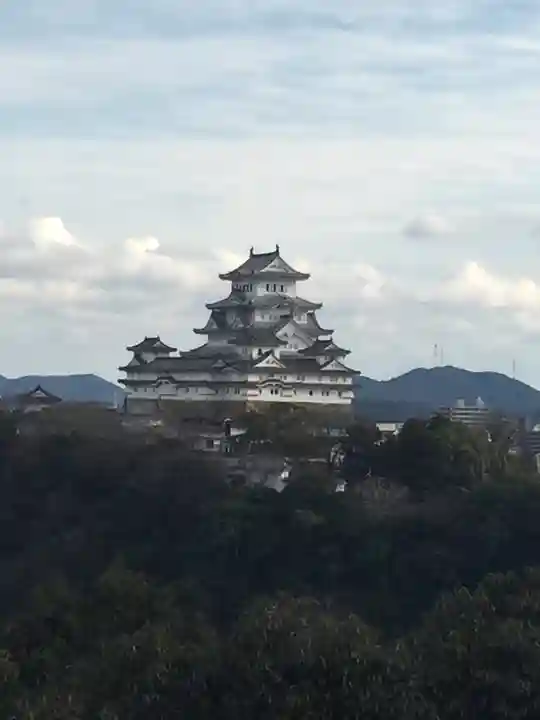 男山八幡宮の周辺