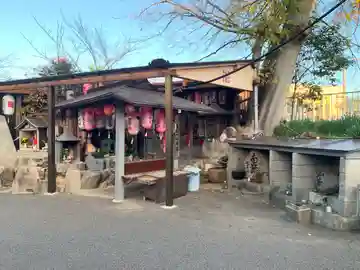 雪御所地蔵尊の本殿・本堂