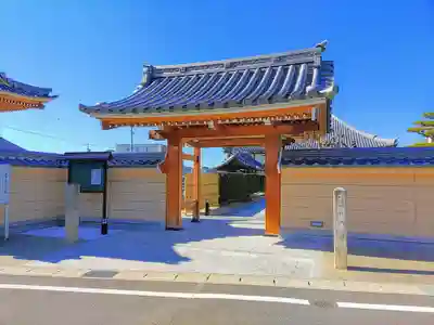 明勝寺の山門・神門